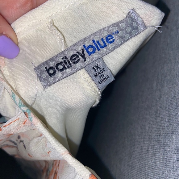 NWT 1X Beautiful Floral Dress w/ Necklace - Picture 5 of 6